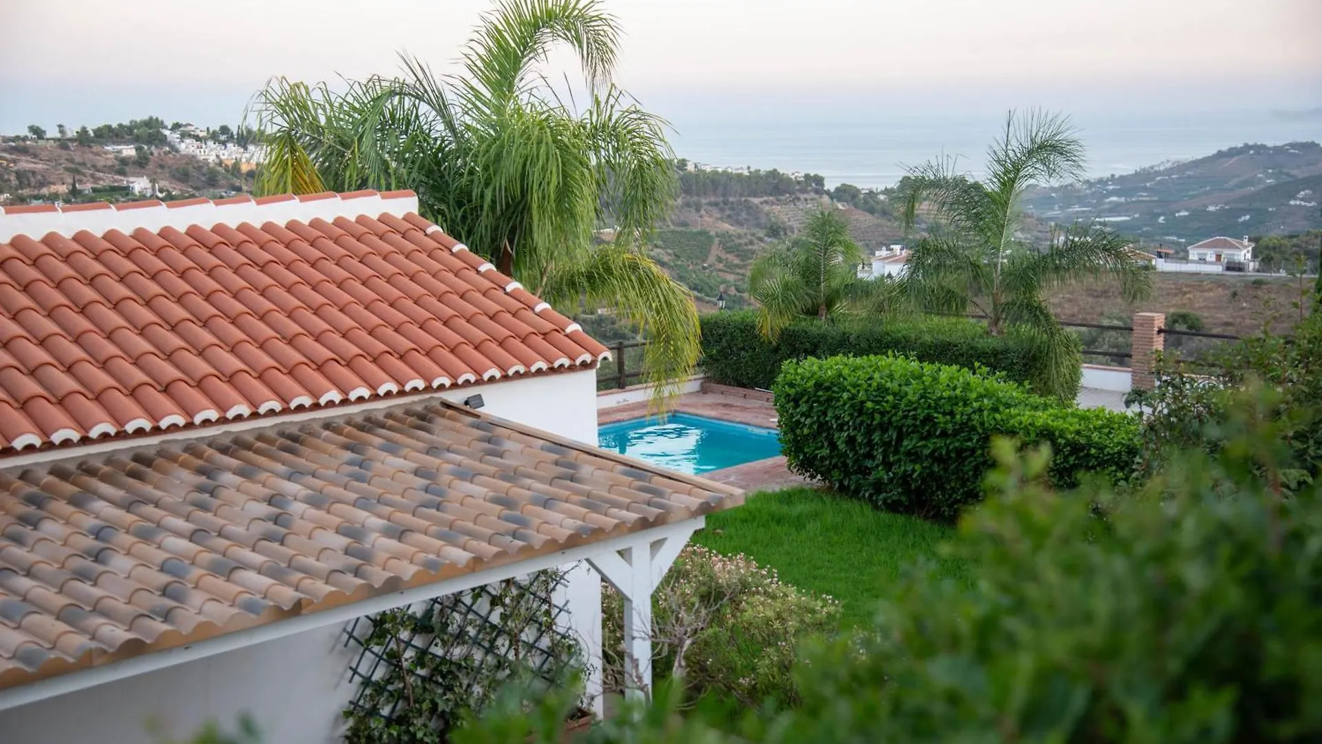 Villa Cortijo montaña vistas mar Frigiliana España